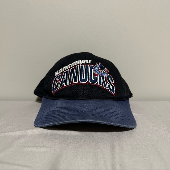STARTER Other - Vintage Vancouver Canucks Starter Hat